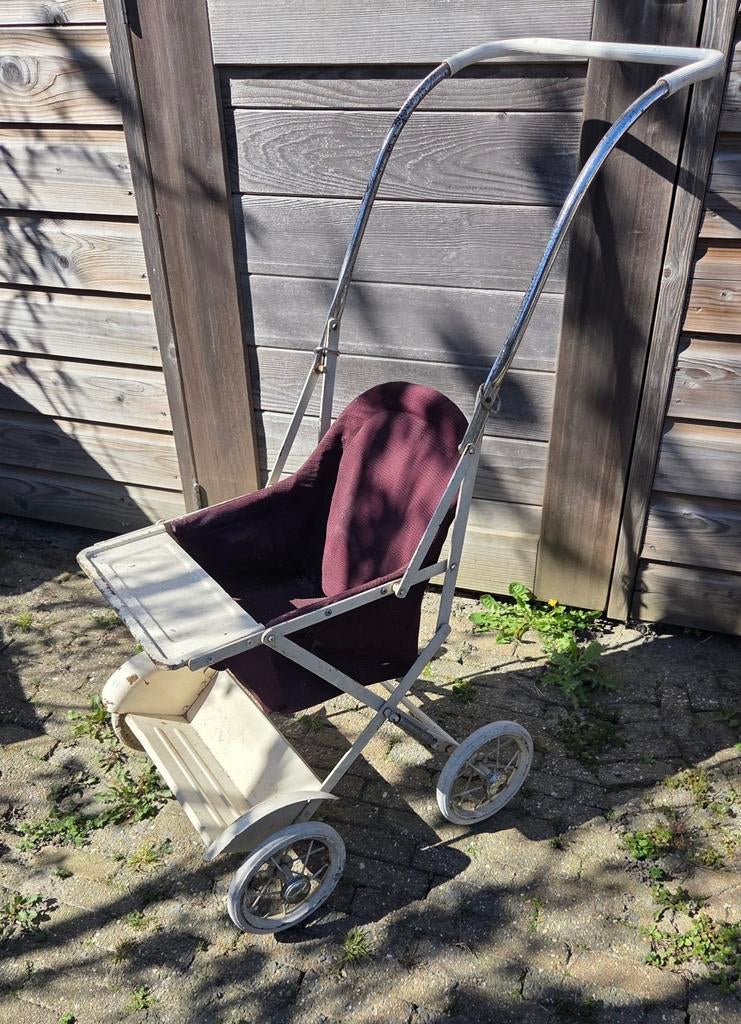 Vintage metalen poppenwandelwagen, Ophalen