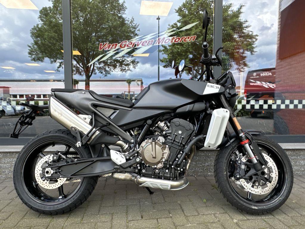 HUSQVARNA SVARTPILEN 801 2025, Motoren, Bedrijf, Naked bike