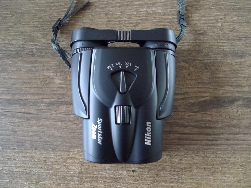 Nikon Sportstar zoom-verrekijker 8-24x25, Audio, Tv en Foto, Optische apparatuur | Verrekijkers, 12 tot 20x, Zo goed als nieuw