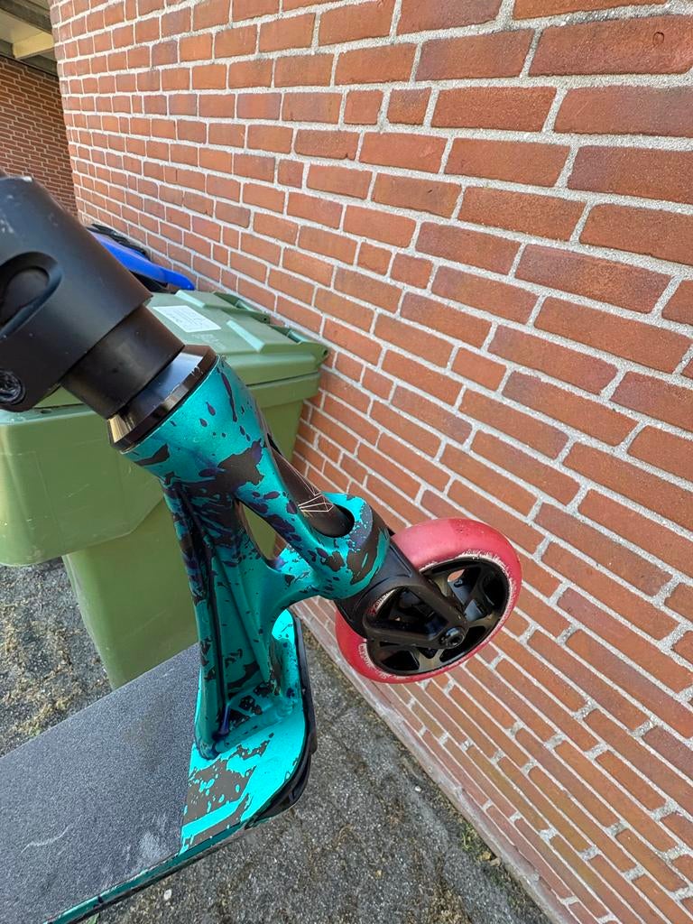 Stuntstep met roze wielen, Fietsen en Brommers, Steps, Ophalen of Verzenden, Gebruikt, Overige typen