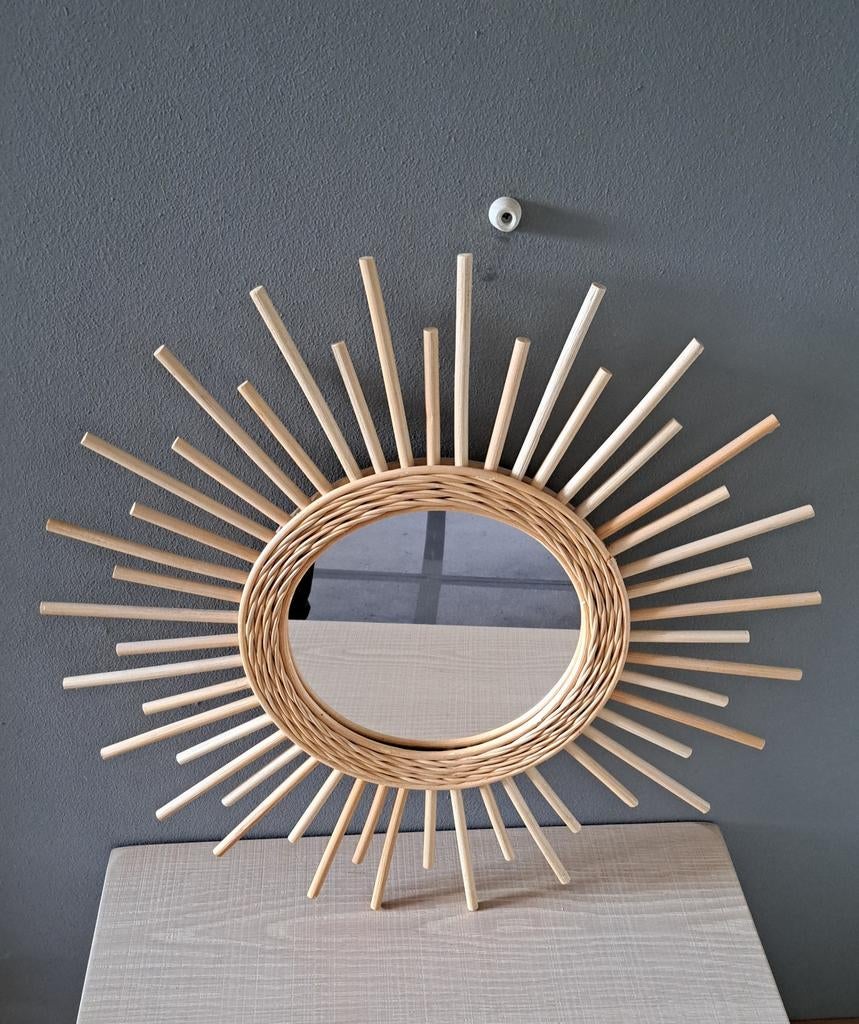 🌞2x Bamboe Zonnespiegel - Bohemian stijl bamboe spiegel, Huis en Inrichting, Woonaccessoires | Spiegels, Ophalen, Zo goed als nieuw
