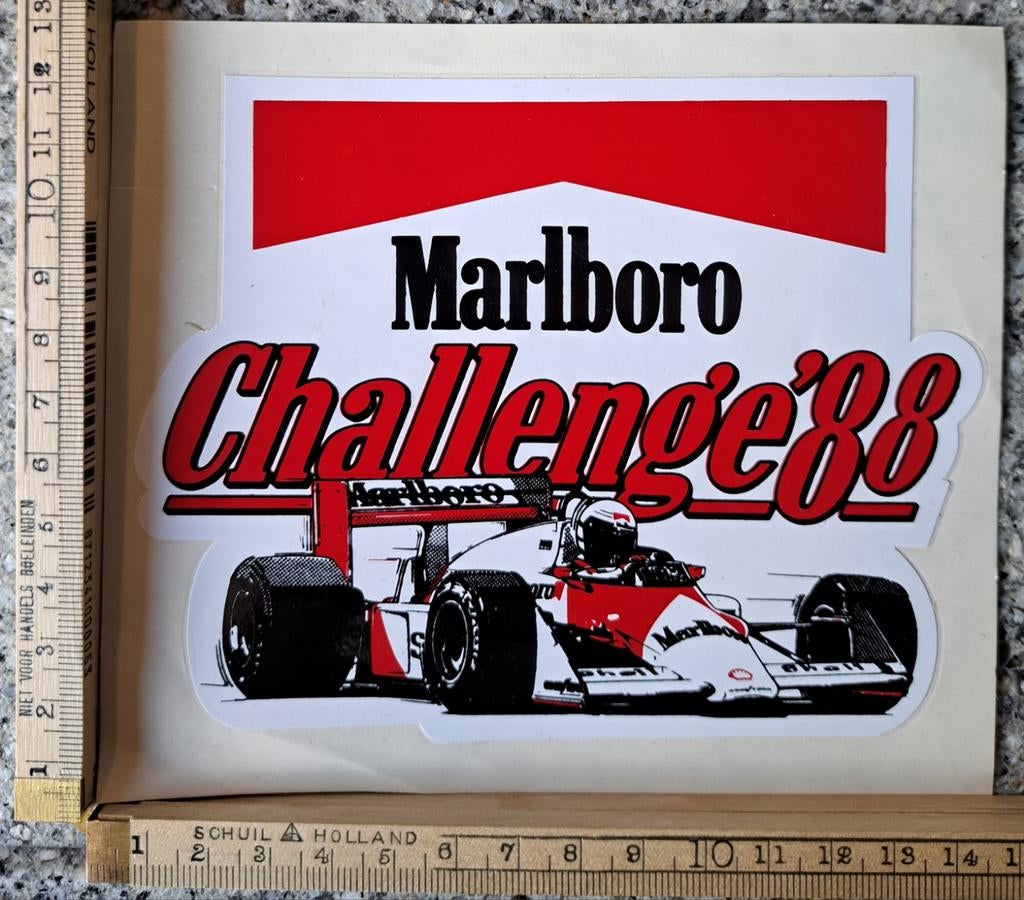 Vintage sticker Marlboro Challenge 1988 merk logo formule 1, Verzamelen, Ophalen of Verzenden, Zo goed als nieuw