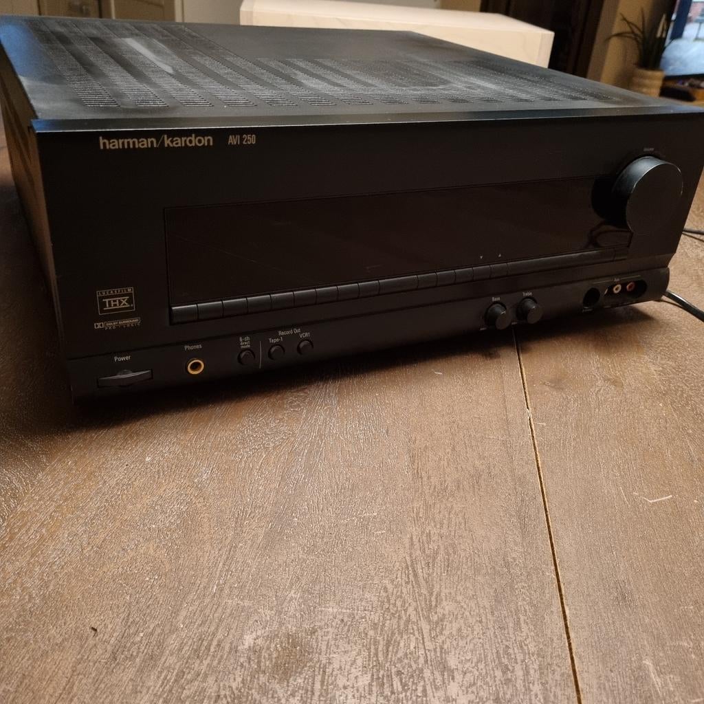 Harman kardon avi 250, Audio, Tv en Foto, Versterkers en Receivers, Ophalen, Gebruikt, 120 watt of meer, Overige merken