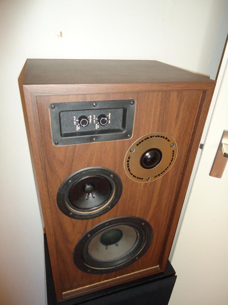 Marantz HD-55 vintage speakers, Refurbished, 60 tot 120 watt, Front, Rear of Stereo speakers, Ophalen