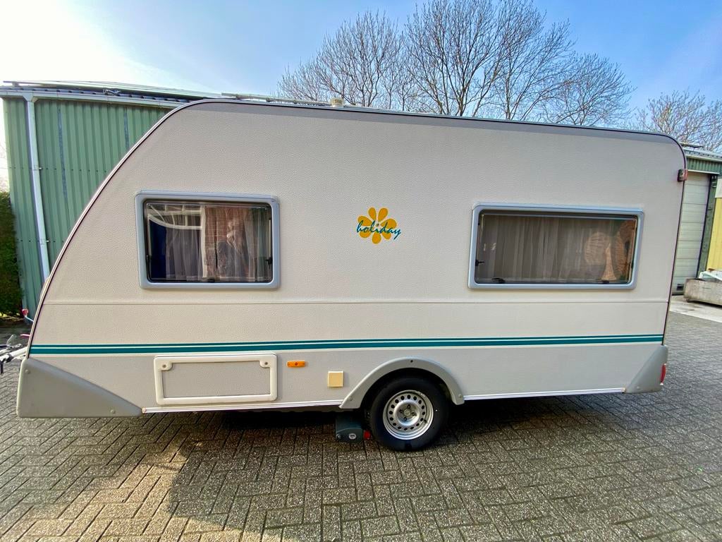 Eifelland Holiday caravan uit 1999, Caravans en Kamperen, Vast bed, Rondzit, Luifel, Tot en met 4