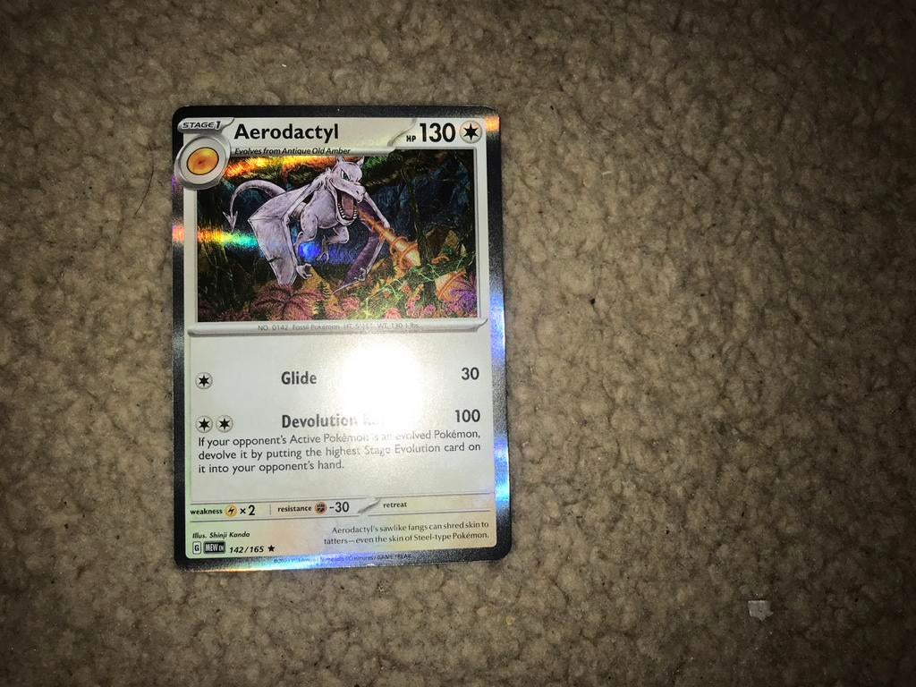 Pokémon kaart Aerodactyl 142/165, Hobby en Vrije tijd, Verzamelkaartspellen | Pokémon, Ophalen of Verzenden, Gebruikt, Losse kaart
