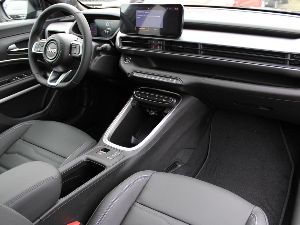 Jeep Avenger 1.2 e-Hybrid Summit VOORRAAD KORTING, 1199 cc, Adaptive Cruise Control, Zwart, Leder