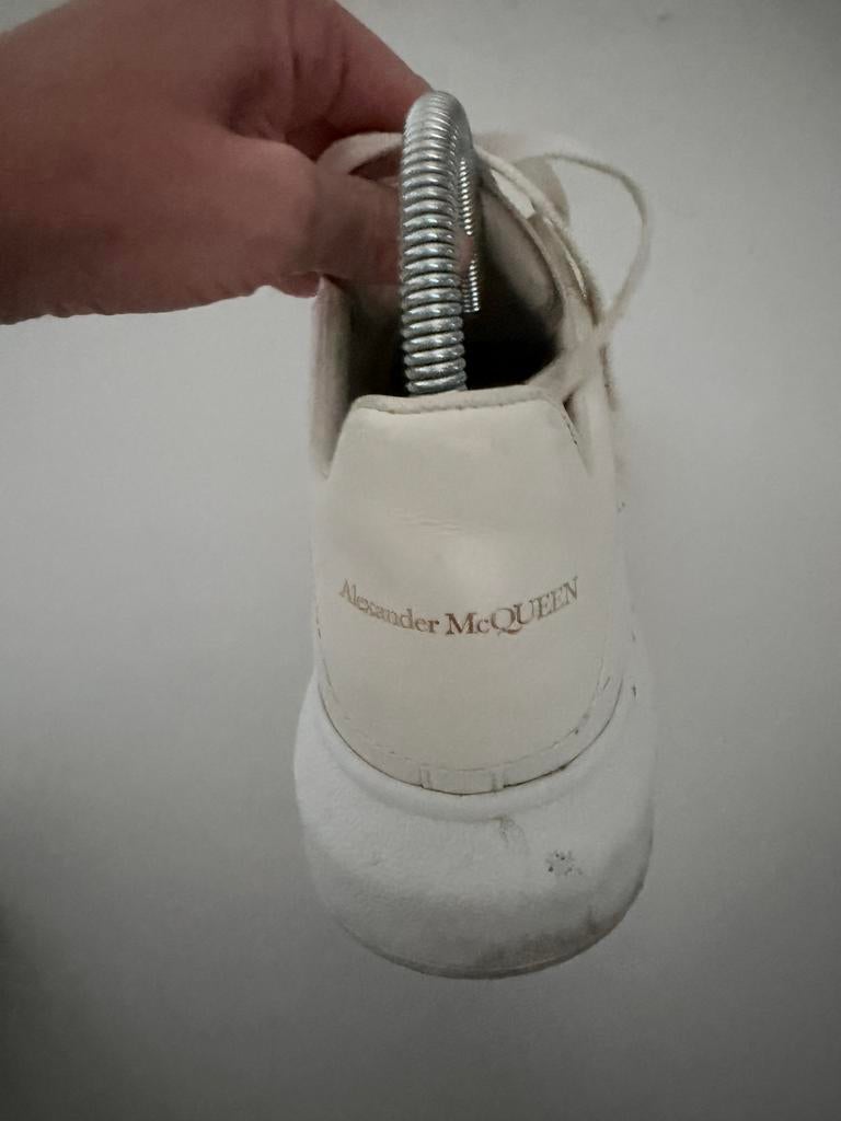 Alexander mcqueen, Zwart, Ophalen of Verzenden, Sneakers of Gympen, Zo goed als nieuw