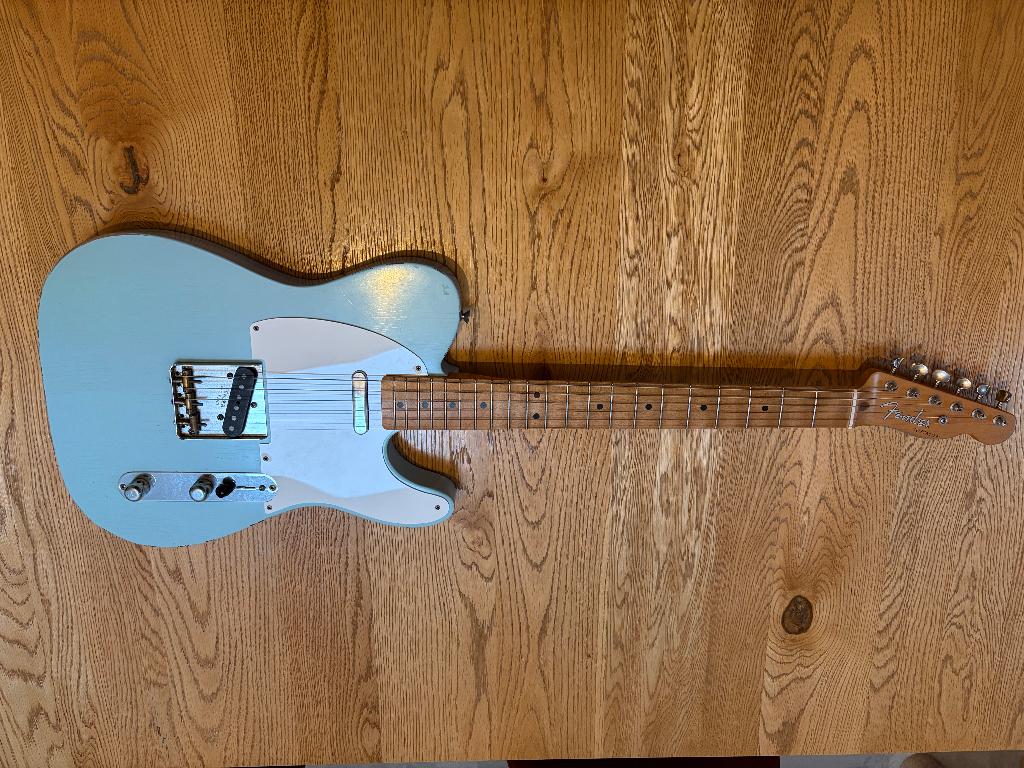 Fender Telecaster Vintera Road Worn 50's, Ophalen of Verzenden, Zo goed als nieuw, Solid body, Fender