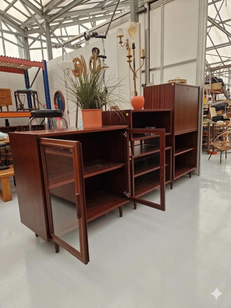 Meerdere donker houten kastjes van Hulsta,, Huis en Inrichting, Kasten | Dressoirs, Ophalen, ., 50 tot 100 cm, .