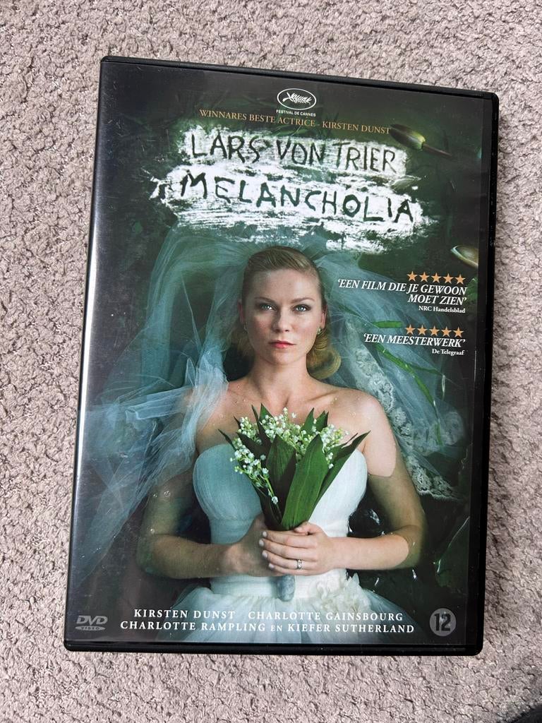 Melancholia DVD - Lars von Trier thriller, Vanaf 12 jaar, Ophalen of Verzenden, Zo goed als nieuw, Drama