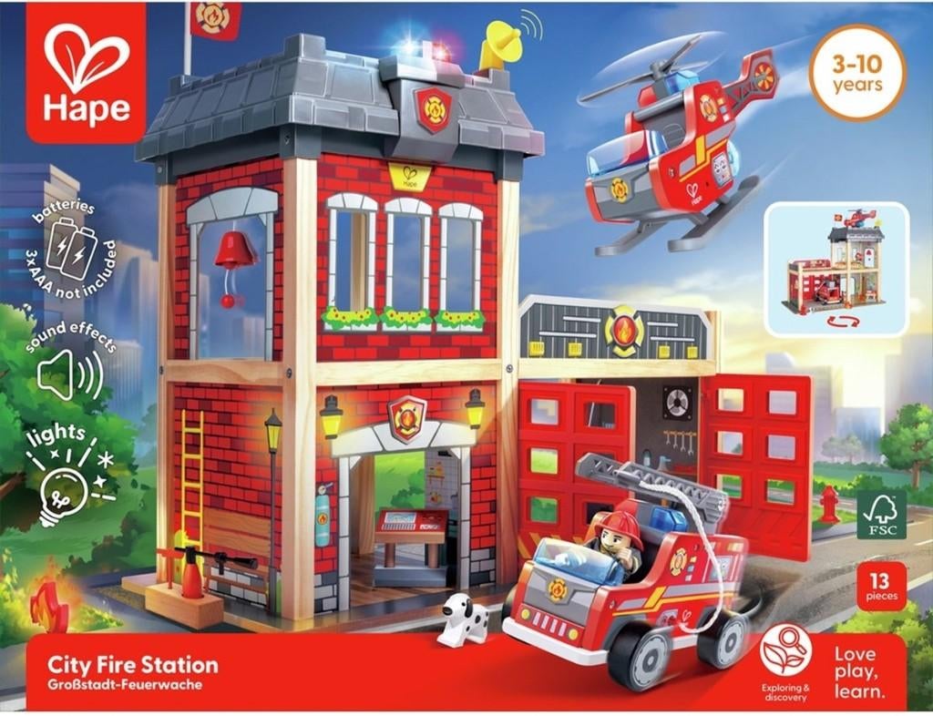 Hape Houten brandweerkazerne (48 x 60 cm), Ophalen of Verzenden, Nieuw, Overige typen