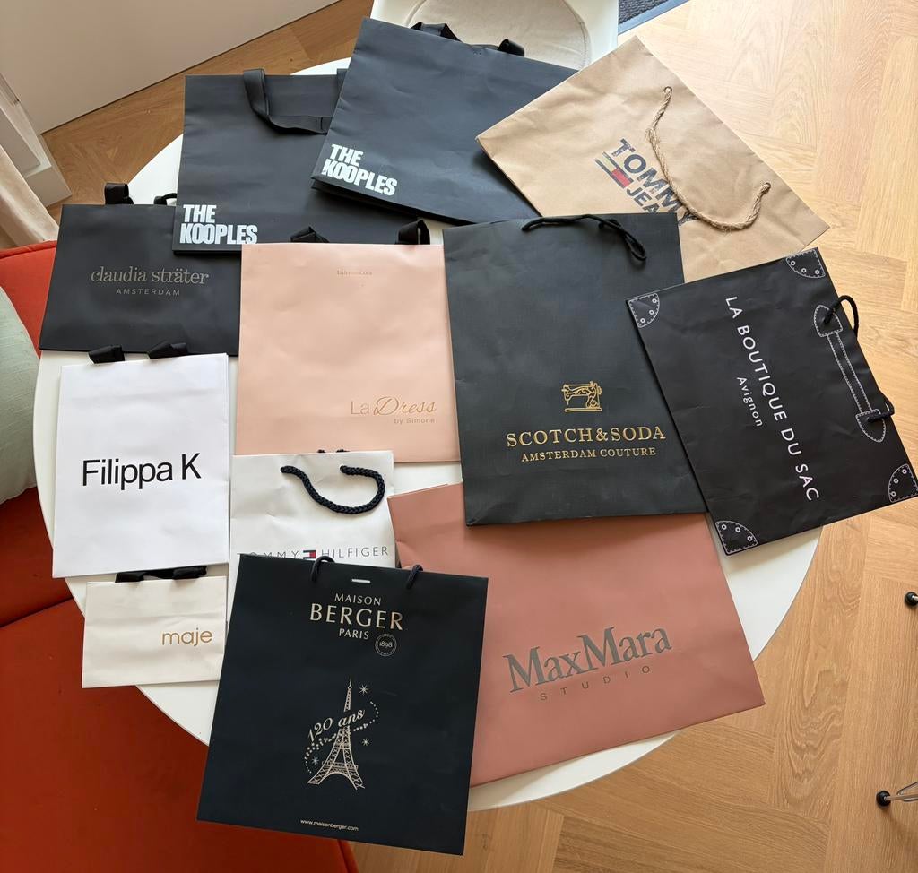 Winkeltassen GRATIS, Ophalen