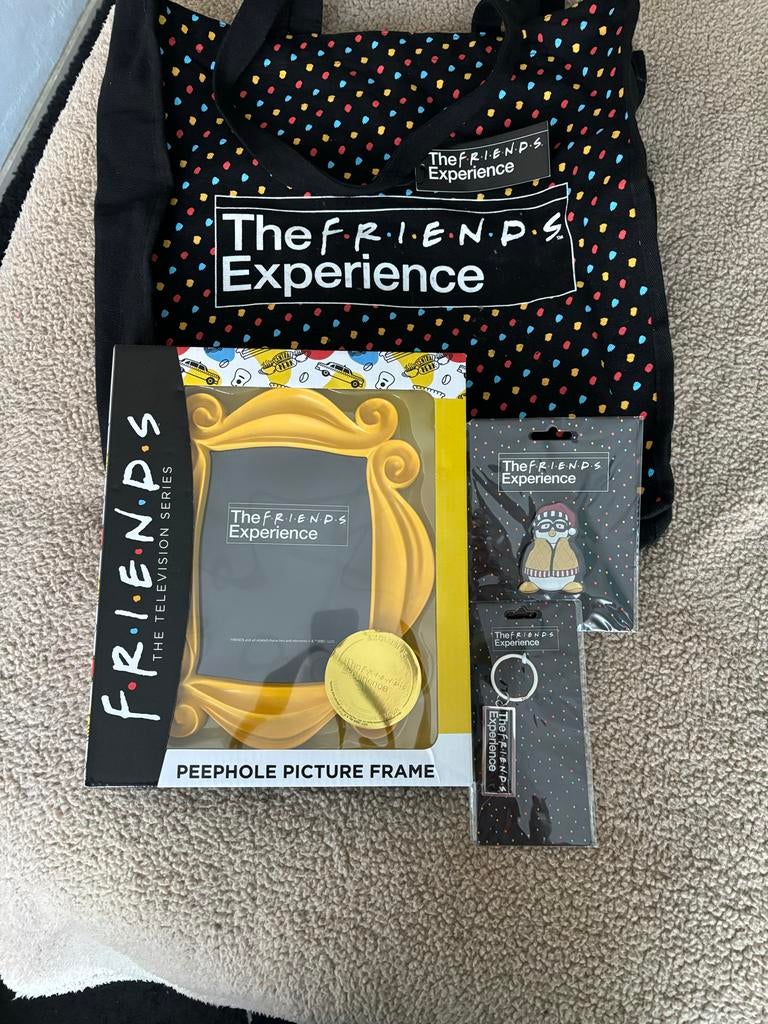 Friends Experience pakket, Ophalen of Verzenden, Nieuw, Tv, Overige typen
