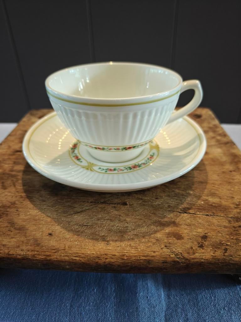 Wedgwood Insignia thee kop& schotel, Ophalen of Verzenden, Zo goed als nieuw, Wedgwood, Kop(pen) en/of Schotel(s)