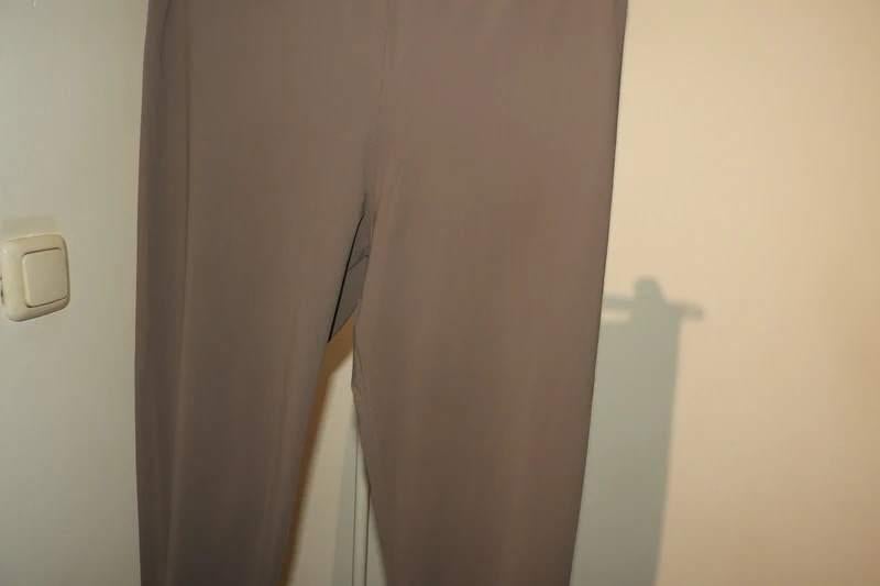 Sarah Pacini travel stof legging lichte bruin tint 38/40, Kleding | Dames, Broeken en Pantalons, Maat 38/40 (M), Bruin, Verzenden