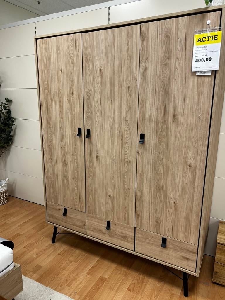 Kledingkast Kansas, Overige materialen, 200 cm of meer, 150 tot 200 cm, Nieuw
