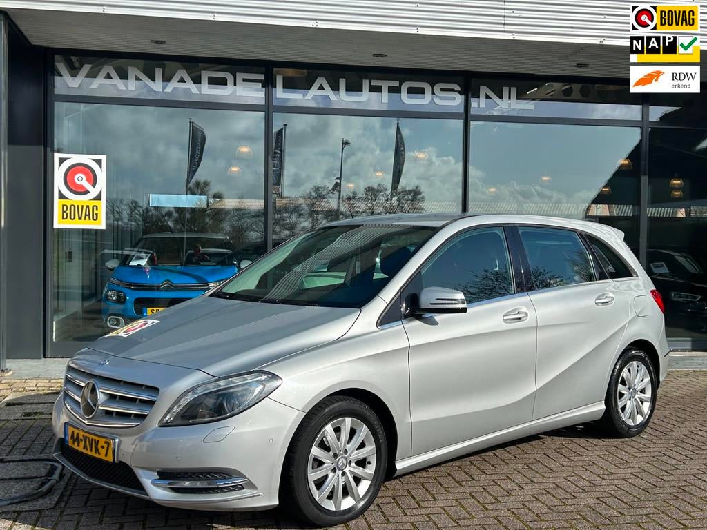 Mercedes-Benz B-klasse 180 Ambition Aut. 1e Eig! Xenon Trekh, Euro 5, Gebruikt, Zwart, 4 cilinders