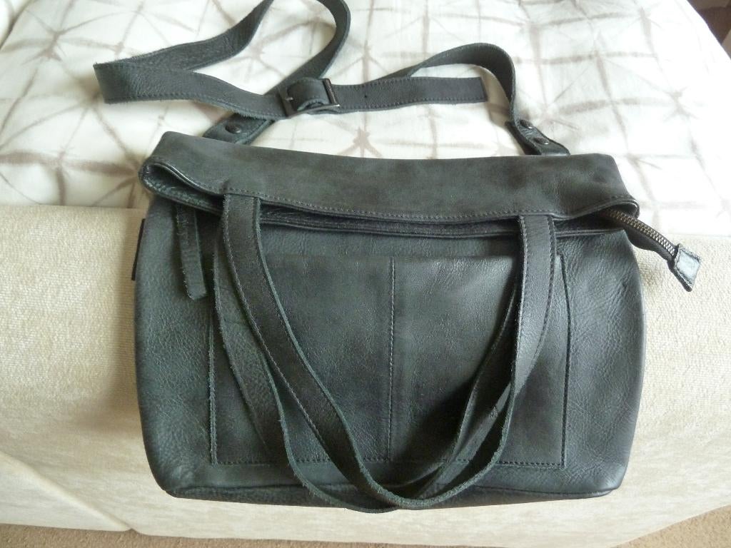 Fred de la Bretoniere donkerblauwe tas nog splinternieuw, Sieraden, Tassen en Uiterlijk, Tassen | Damestassen, Ophalen of Verzenden