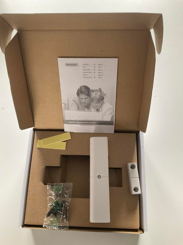Eminent Raam of Deur Contact met Z-wave 2 stuks Wit, Detector, Sensor of Melder, Raam of Deur, Ophalen of Verzenden, Zo goed als nieuw