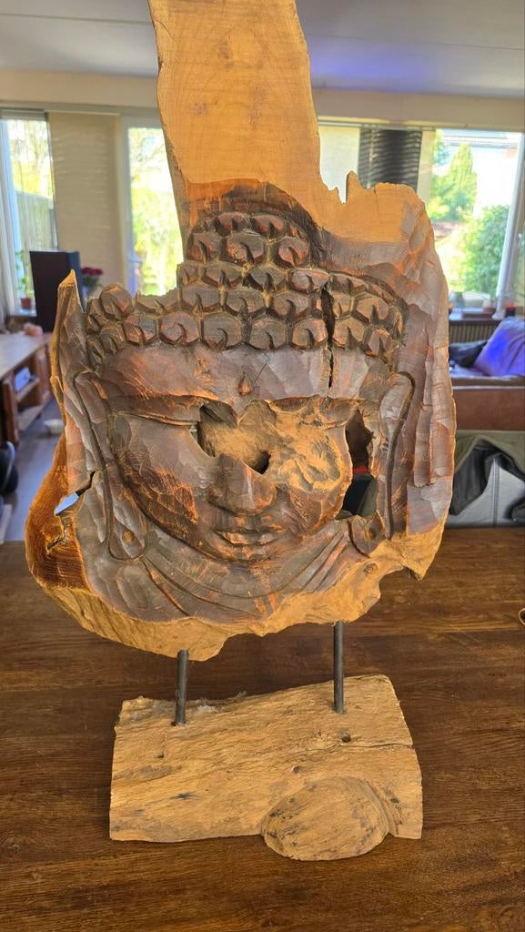 Uniek handgesneden Boeddha beeld op sokkel, Ophalen, 20 - 50 cm, Beeld, Hout