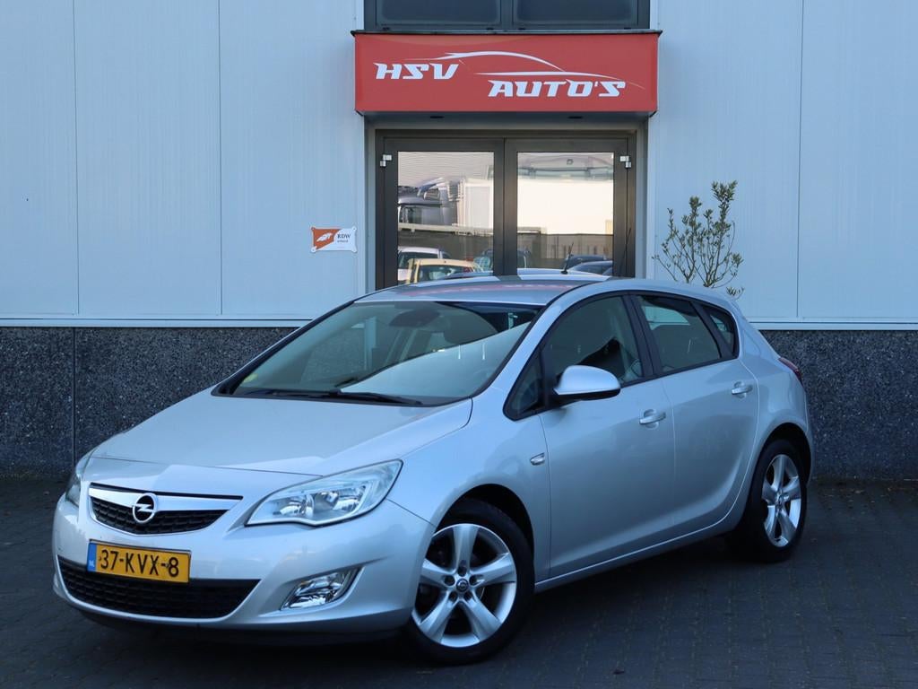 Opel Astra 1.6 Edition cruise airco LM org NL, Voorwielaandrijving, Euro 5, Electronic Stability Program (ESP), 680 kg