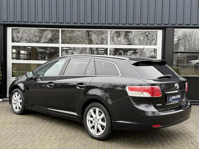 Toyota Avensis Wagon 2.0 VVTi Dynamic 153pk|Clima|Cruise|1e, Voorwielaandrijving, 4 cilinders, Zwart, Handgeschakeld