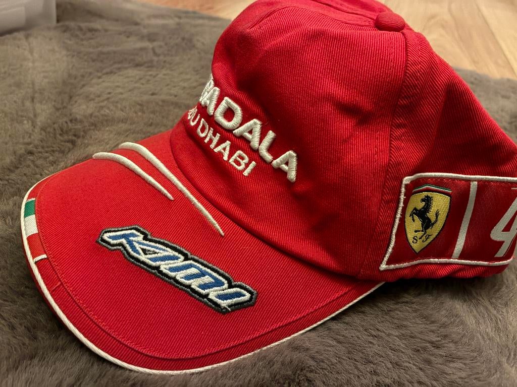 Kimi Raikkonen Ferrari gesigneerde cap formule 1, Ophalen of Verzenden, Zo goed als nieuw, Formule 1