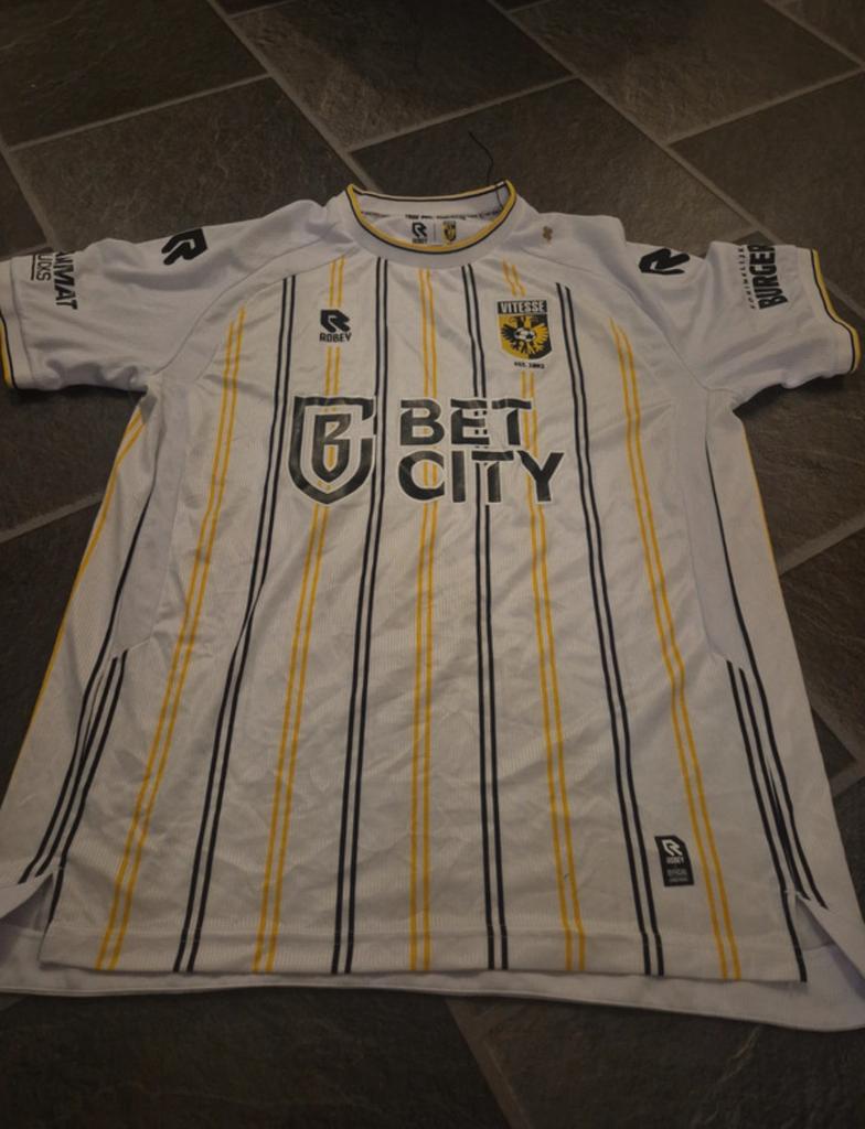 Vitesse uitshirt maat XL, Maat XL, Ophalen of Verzenden, Zo goed als nieuw, Shirt