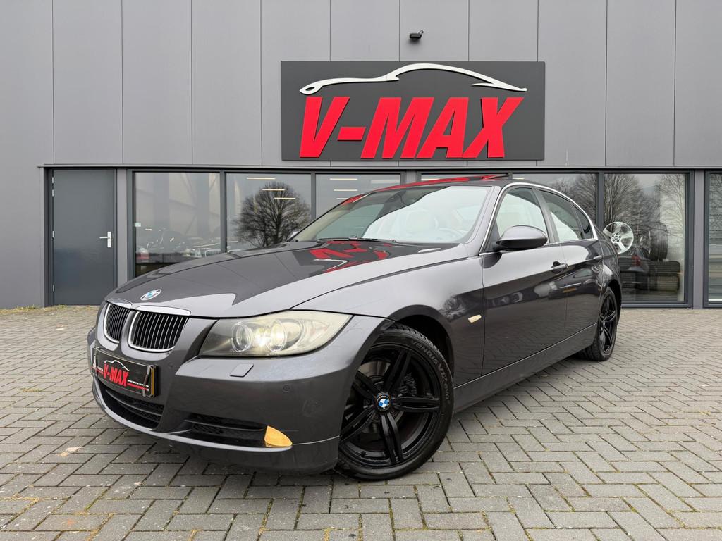 BMW 325i AUT Dynamic Executive Xenon Schuifdak Leder Memory, Automaat, 745 kg, Achterwielaandrijving, Gebruikt
