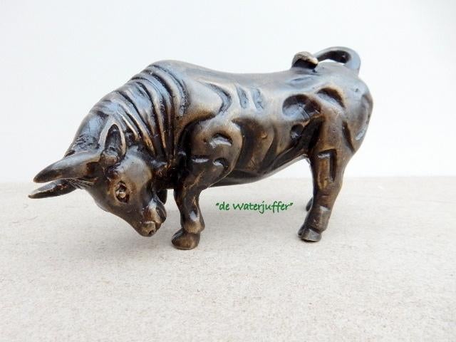 119* Bronzen woeste stier (Boven €75 geen verzendkosten), Ophalen of Verzenden, Nieuw, Overige materialen, Dierenbeeld