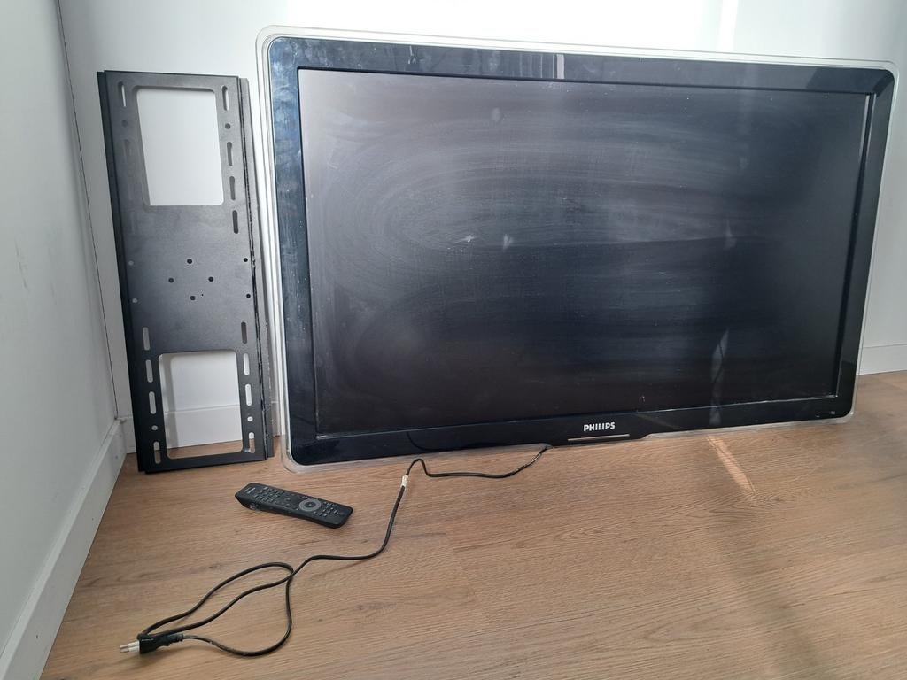 47 inch Philips TV met muurbeugel - Gebruikt, Ophalen, Philips, Gebruikt, 50 Hz
