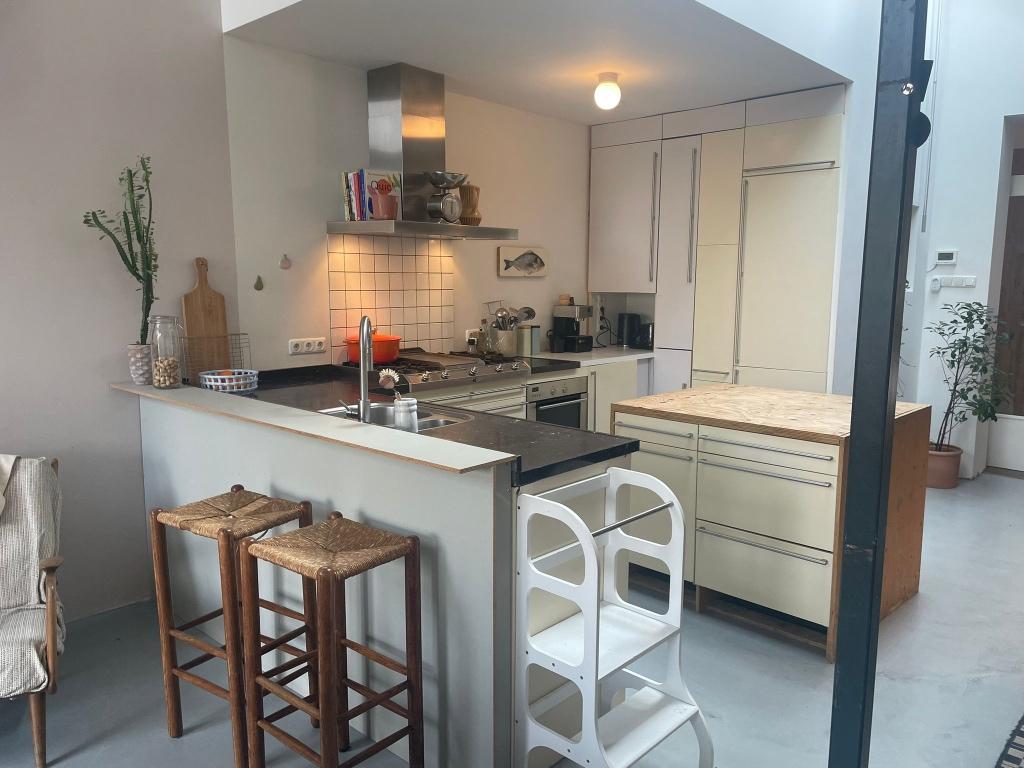 Complete Keuken, Huis en Inrichting, Keuken | Complete keukens, Gebruikt, Hoekkeuken, Crème, Graniet of Steen, Met kookeiland