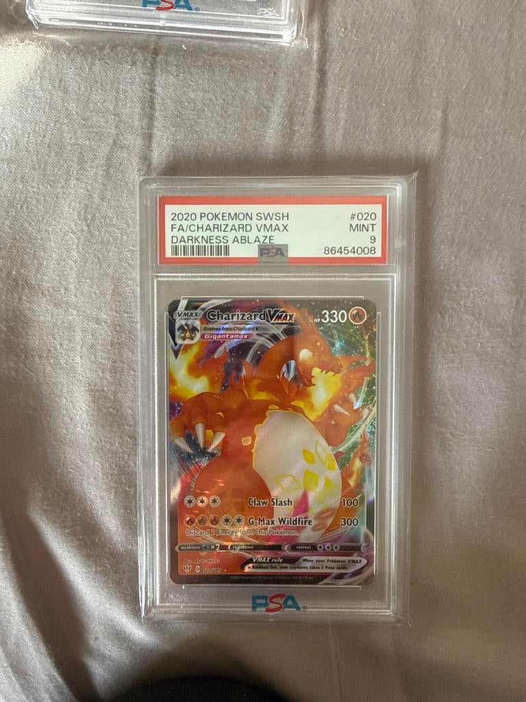 Pokémon Charizard VMAX Darkness Ablaze PSA 9, Ophalen of Verzenden, Zo goed als nieuw, Losse kaart