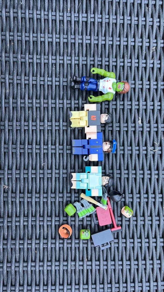 Setje Roblox figuurtjes, Ophalen of Verzenden, Gebruikt