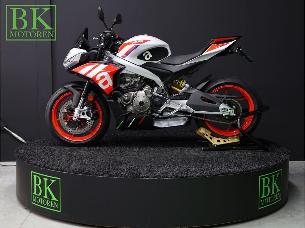 APRILIA TUONO 660 FACTORY | Speed White - foto 3