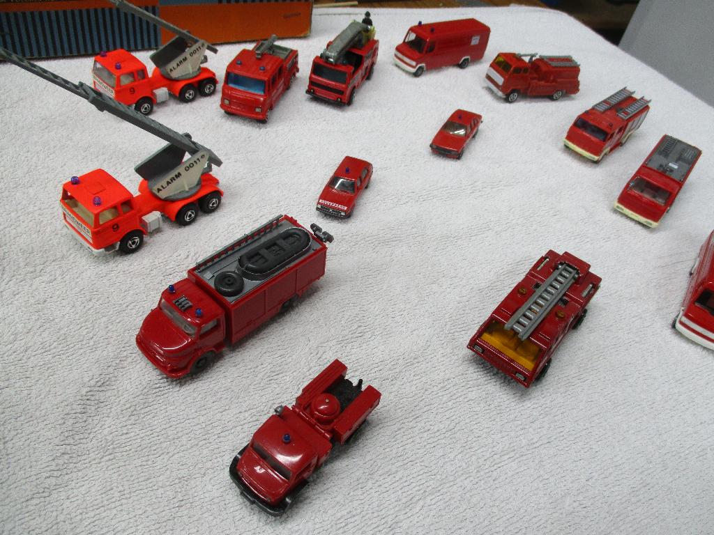 brandweerauto's HO schaal 1:87, Verzenden, Gebruikt, Bus of Vrachtwagen, Overige merken