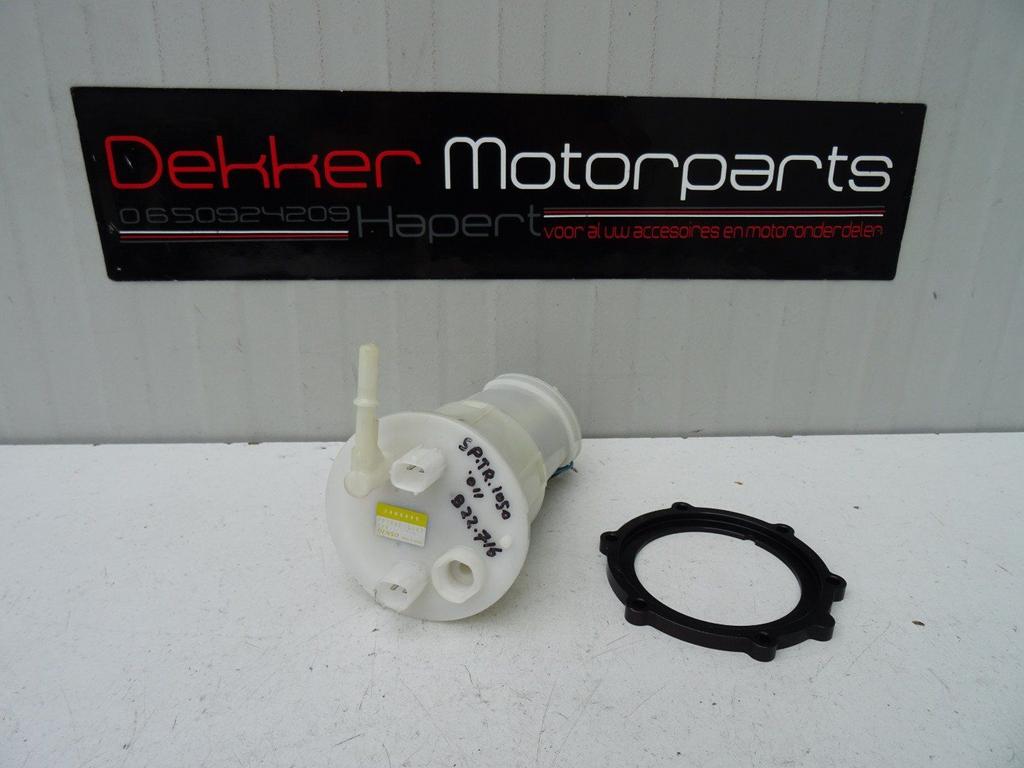 Benzinepomp / Brandstofpomp Triumph Speed Triple 1050 2011 >, Gebruikt, -, -, Ophalen of Verzenden