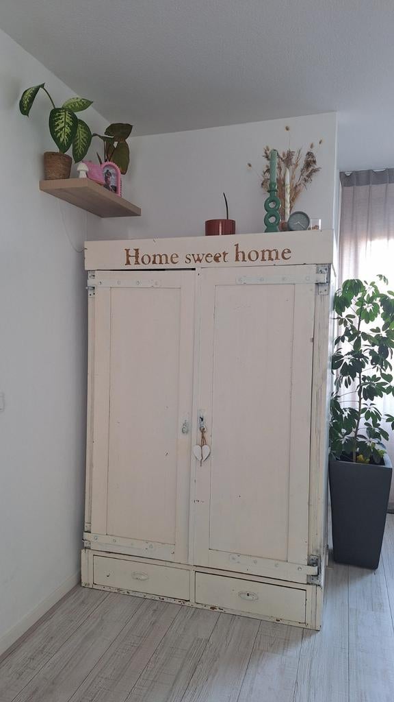 Gratis houten kast - free :), Huis en Inrichting, Kasten | Overige, Ophalen, Gebruikt