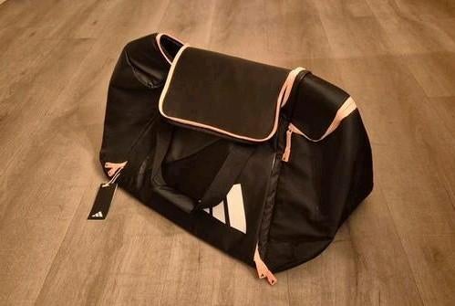 Adidas hockey tas, Ophalen, Nieuw, 30 cm of meer, Minder dan 35 cm