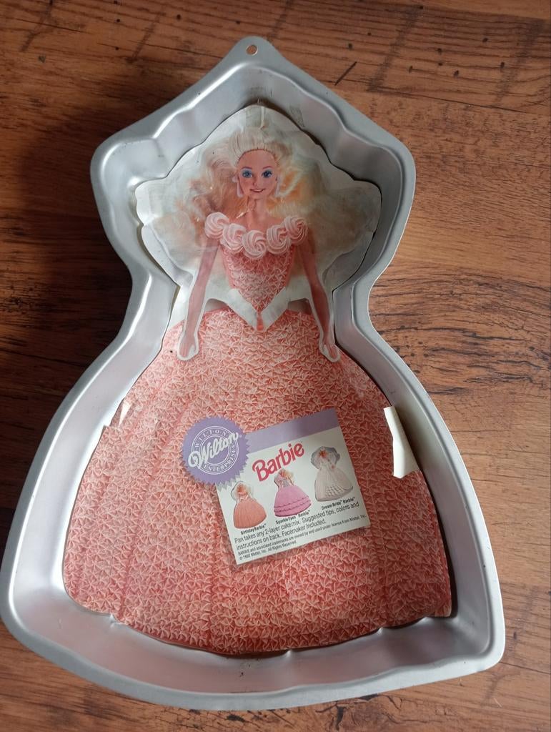Nieuw cake blik Barbie, Ophalen of Verzenden, Nieuw, Accessoires