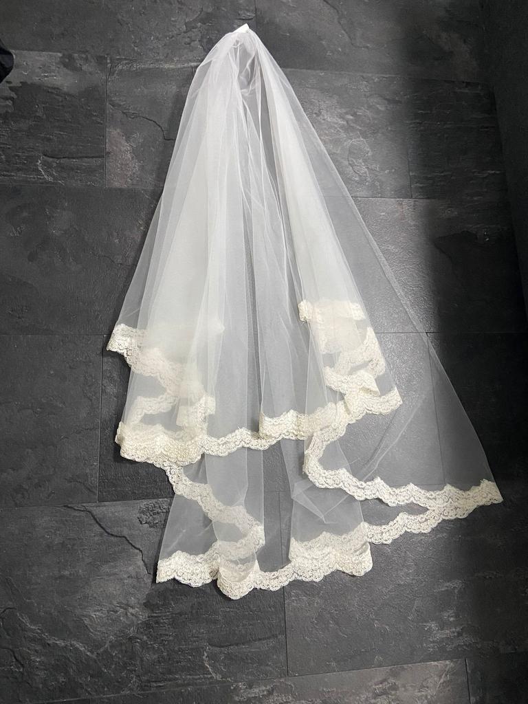 nieuw 2 laag creme kleur kant sluier, Wit, Ozlem__bahadir@hotmail.com, Ophalen of Verzenden, Zo goed als nieuw