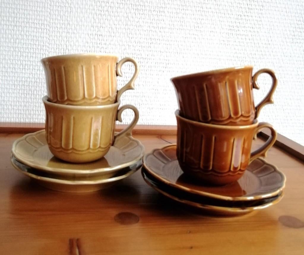 Set 4 kop en schotel, Tognana. Vintage, Ophalen of Verzenden, Zo goed als nieuw, Overige stijlen, Kop(pen) en/of Schotel(s)