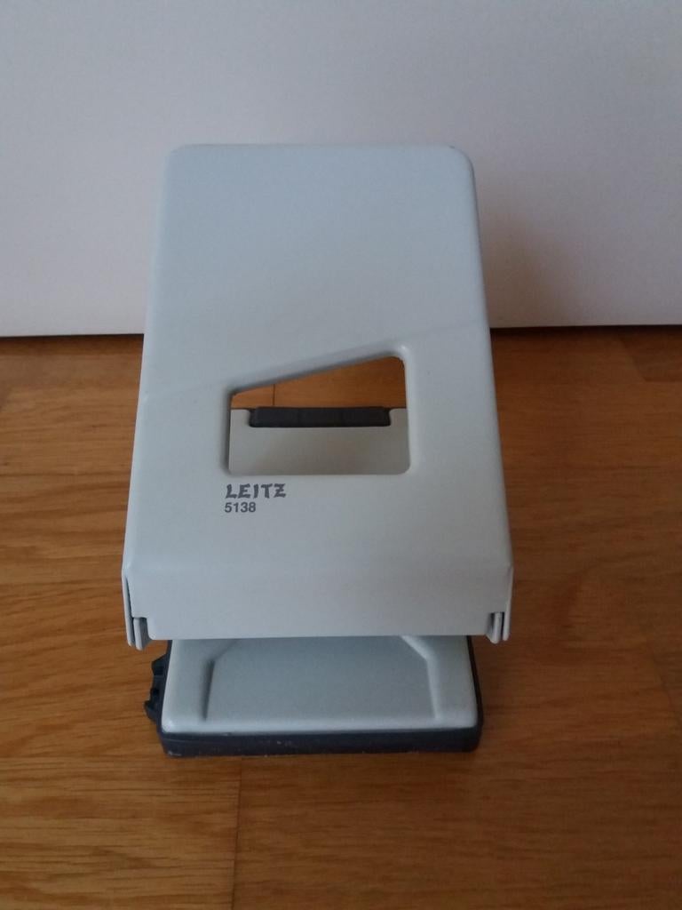 Perforator.Made in Germany.Leitz/5138.2 Gaats., Diversen, Ophalen of Verzenden, Gebruikt