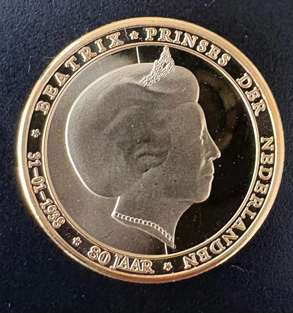 Officiële herslag vergulde munt Beatrix, Ophalen of Verzenden, Nederland, Munten