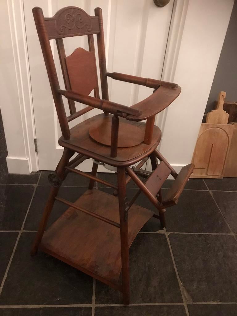 Antieke kinderstoel, Po en speelwagen werkblad alles perfect, Ophalen of Verzenden