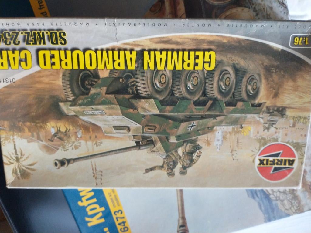 Airfix Sd.Kfz.234 German Armoured Car 1:76, Ophalen