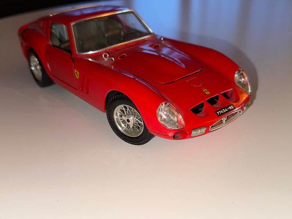 Rode Bburago Ferrari Modelauto250 gto, Ophalen of Verzenden, Gebruikt, Auto, Bburago