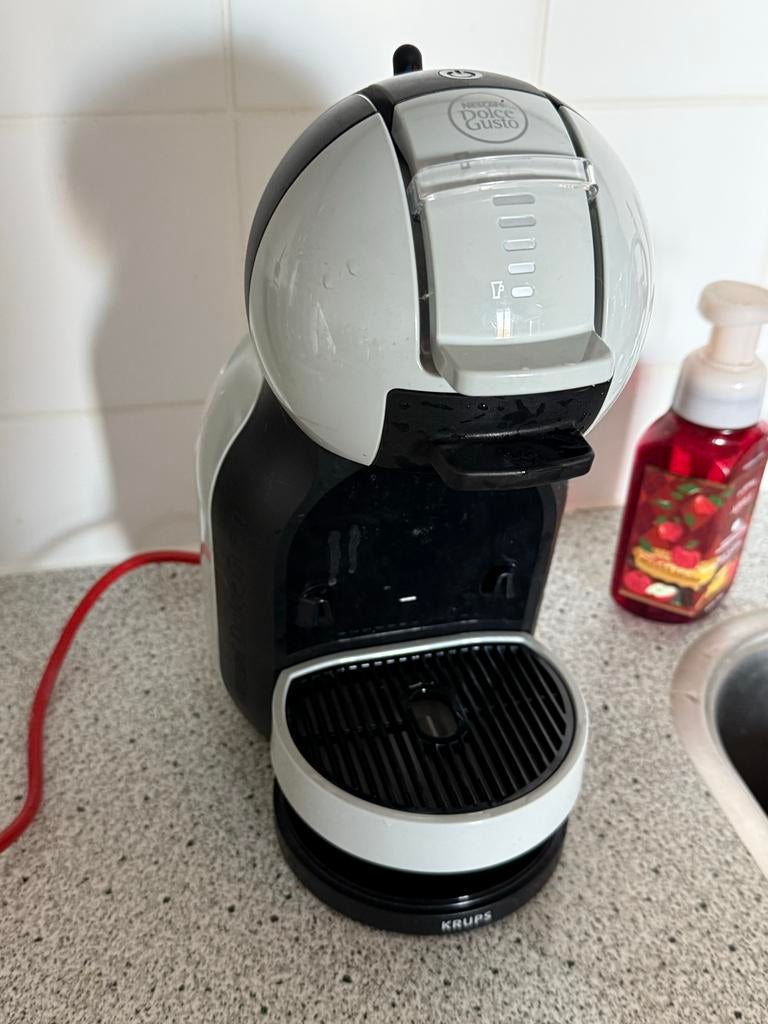 Nescafé Dolce Gusto Mini Me - Koffiemachine, Koffiemachine, Ophalen of Verzenden, Zo goed als nieuw, 1 kopje