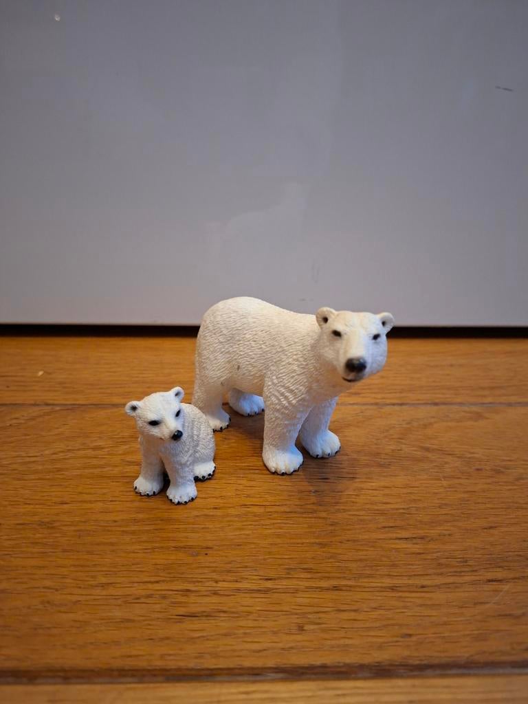 Ijsbeer met jong., Ophalen of Verzenden, Zo goed als nieuw, Beeldje of Figuurtje